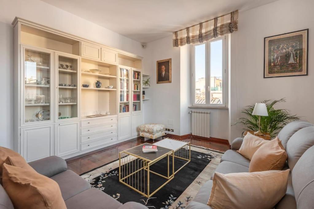 Stunning Center Rome Apartment エクステリア 写真