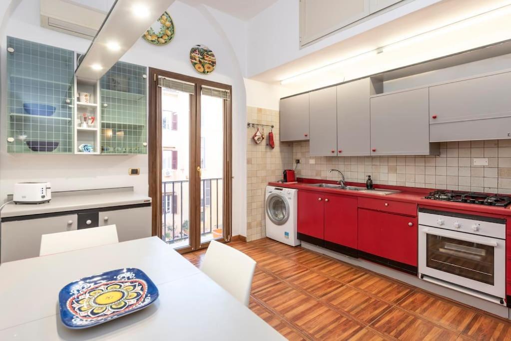 Stunning Center Rome Apartment エクステリア 写真